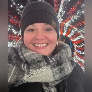 Meet your Posher, Ashle